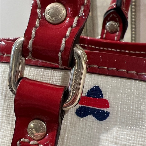 Gucci GG Supreme Heart Print Joy Tote Bag with COA  EUC - Picture 8 of 17